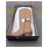 Universal Thread Tan Cowboy Boots - Size 6.5