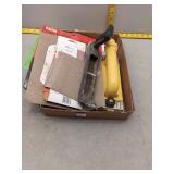Sanding Tool & Sandpaper Lot