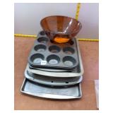Essential Kitchen Bakeware Lot