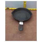 Vintage Unmarked Wagner No. 3 Cast Iron Skillet