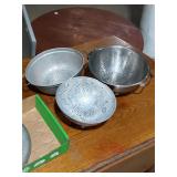Aluminum Colander and Lid Lot - 5 Pieces