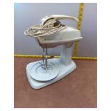 Vintage Montgomery Ward Signature Stand Mixer