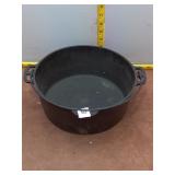 Vintage Wagner Ware #8 Cast Iron Round Roaster