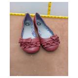 G by GUESS Women's Red Ruffled Bow Ballet Flats -