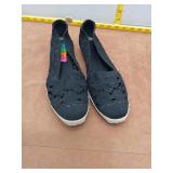 Beacon USA Black Crochet Lace Espadrille Slip-On F