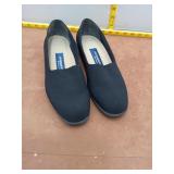Easy Spirit Anti-Gravity Women's Black Slip-On Loa