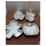 Wilton Aluminum Character Cake Pan Lot - 4