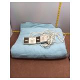 Vintage Light Blue Dual Control Electric Blanket