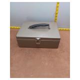 Vintage Metal Cash Box with Removable Organizer Tr