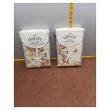 Set of 2 The Armoire Collection Lucy Floral Shams