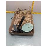 Display Stands, Plate Holders & Wall Hooks