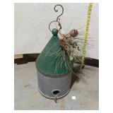 Metal Birdhouse w/ Green Cone Roof