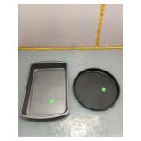 Bakeware Set - Round Pizza Pan & Rect. Baking Pan