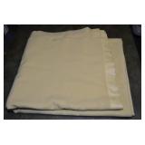 VINTAGE WOOL BLANKET