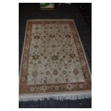 VINTAGE ORIENTAL STYLE CARPET