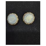Vintage clip on gold tone cameo earrings
