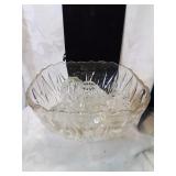 Punch bowl and 8 punch cups.Also good for salad