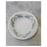 Beautiful 9 inch serving bowl annsley.England