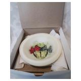 Interesting wax bowl