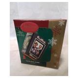 Carlton family photos holder musical ornament