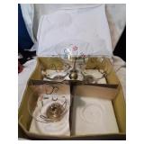 Holiday dessert glasses in carrying case