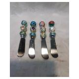 Set a four holiday spreaders