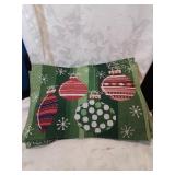 Set a four holiday placemats