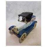 Die cast true value hardware car bank