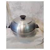 Mirro aluminum vented casserole with lid