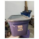 Rubber storage toe with lid