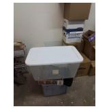 Rubber storage tote with white lid