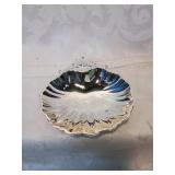 Shell form candy dish