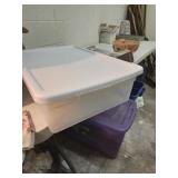 Under bed storage tote with lid