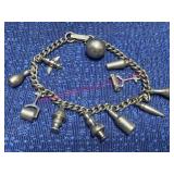 Vtg Ladies Charm Bracelet w/ Metal Charms