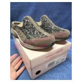 New Easy-Spirit Taupe TravelTime Shoes Sz 7 in Box