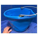 Fortiflex Blue Farm Feed Bucket w/ Handle