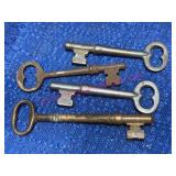 4 Ant. Metal Skeleton Keys