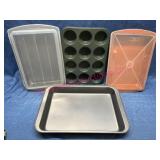 New Bakeware w/Lids & Muffin Pan