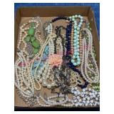 Vtg Bead & Faux Pearl Necklaces