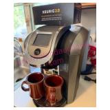 Keurig 2.0 Coffee Maker w/Mugs & Pods