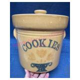 Pfaltzgraff USA  America Cookie Jar w/ Lid