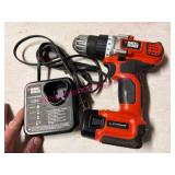 (G)ï¿½B&D 12V Drill w/Lith-Ion Battery & Charger