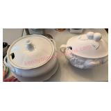 (DR)ï¿½2 White Ceramic Soup Tureens w/Lids