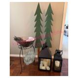 (Entry) Decor Lot w/Metal Stand & Lanterns