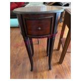 (LR) Petite 1-dr Wooden Stand oval top