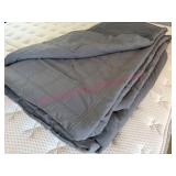 (MB) Grey King Sz Comforter