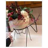 (LR)ï¿½Metal Reindeer Plant Holder w/ Decor