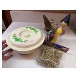 (K) Oven Serve Lidded Bowl w/Kitchen Items