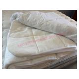 (MB) King Sz Mattress Pad Like New