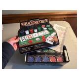 (LR)ï¿½Cardinal Texas Holdï¿½em Poker Tin